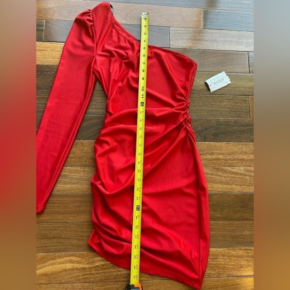 B. Darlin One Shoulder Long Sleeve Shiny Red BodyCon Ruched Side Cocktail Dress - Picture 9 of 10